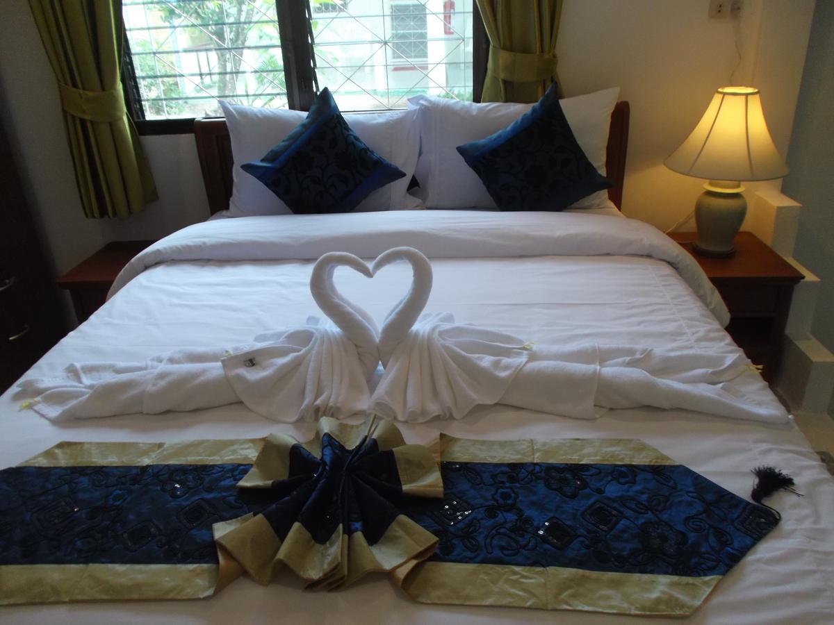 Mali Garden Resort Patong Bagian luar foto