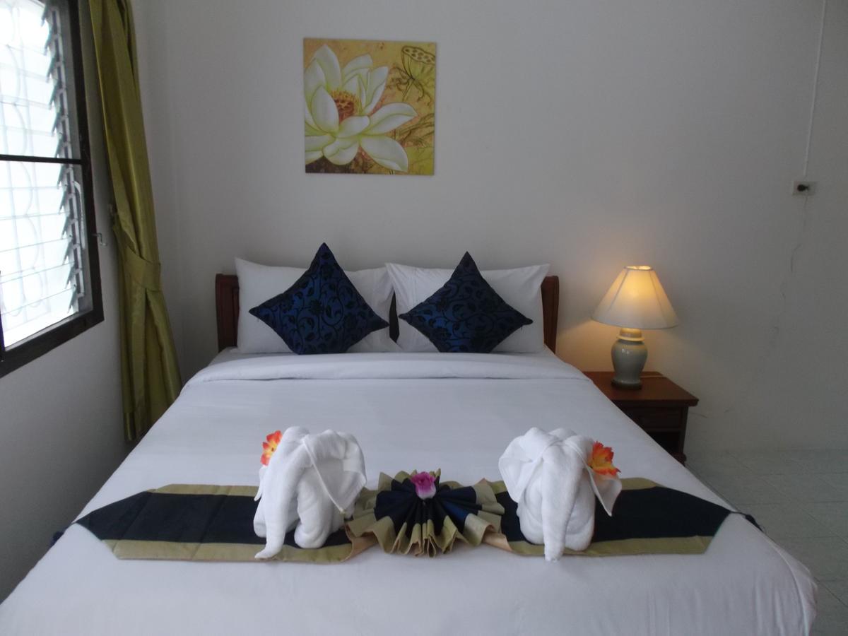 Mali Garden Resort Patong Bagian luar foto