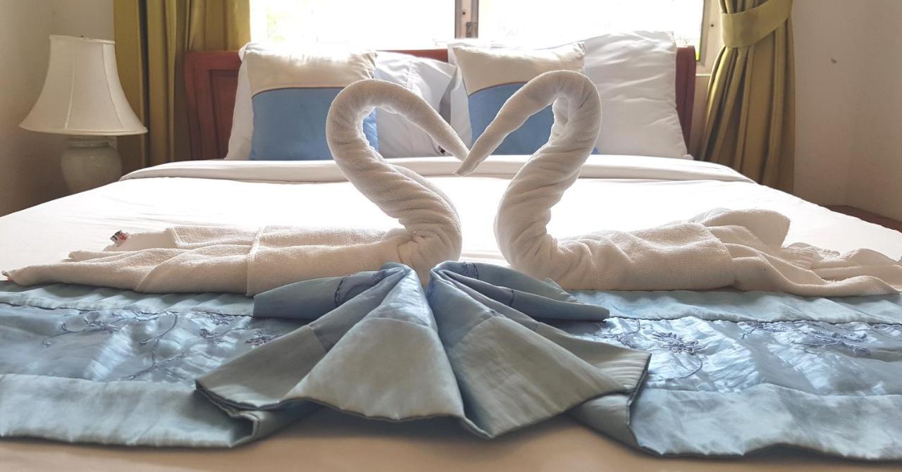 Mali Garden Resort Patong Bagian luar foto